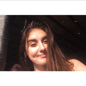 Meet your Posher, Isabel